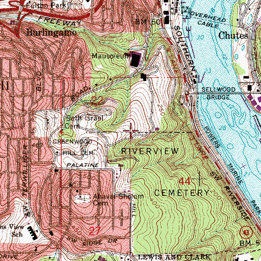Topographic Map of Riverview Cemetery, OR