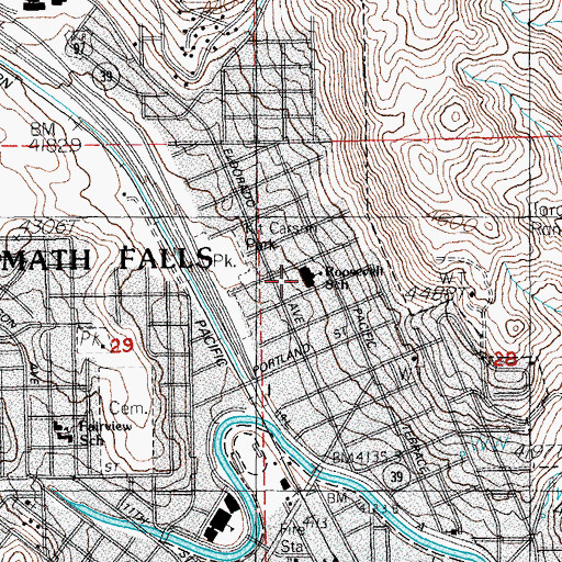 Topographic Map of Roosevelt Elementary School, OR