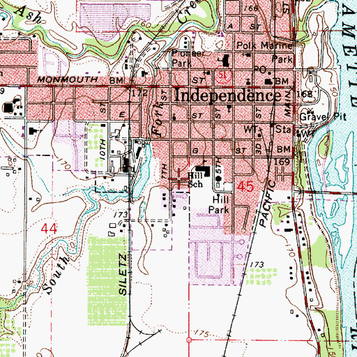 Topographic Map of Henry Hill Elementary School, OR