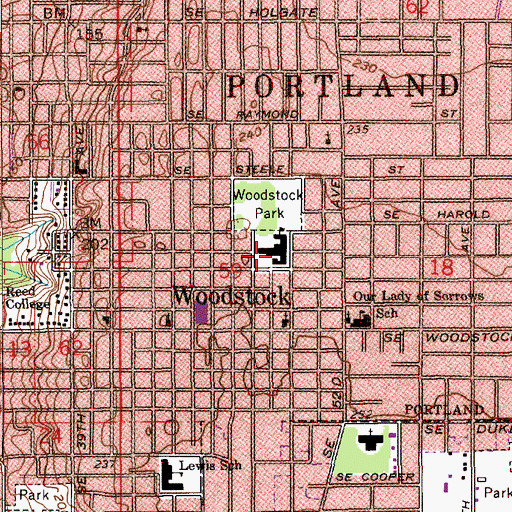 Topographic Map of Woodstock Elementary School, OR