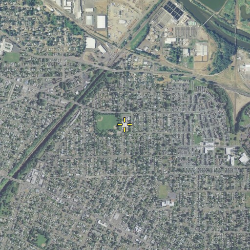 Aerial/Satellite Image of Claredon Elementary School (historical), OR