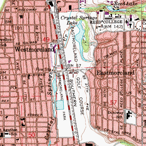 Topographic Map of Eastmoreland Golf Course, OR