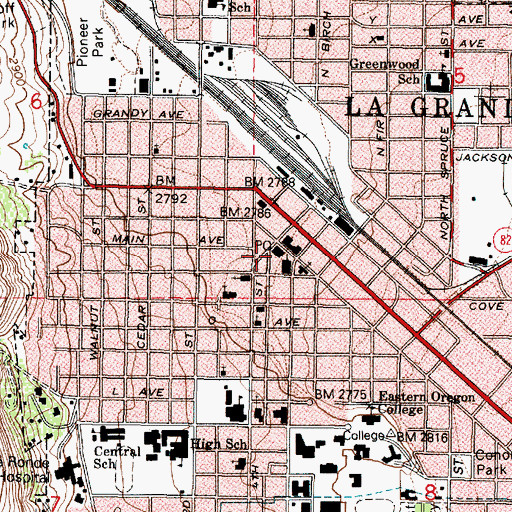 Topographic Map of La Grande Post Office, OR