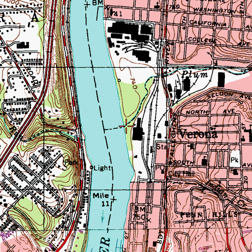 Topographic Map of Plum Creek, PA