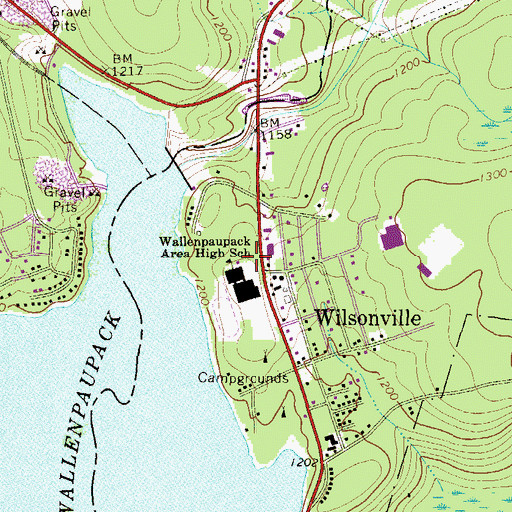 Topographic Map of Wallenpaupack Area High School, PA