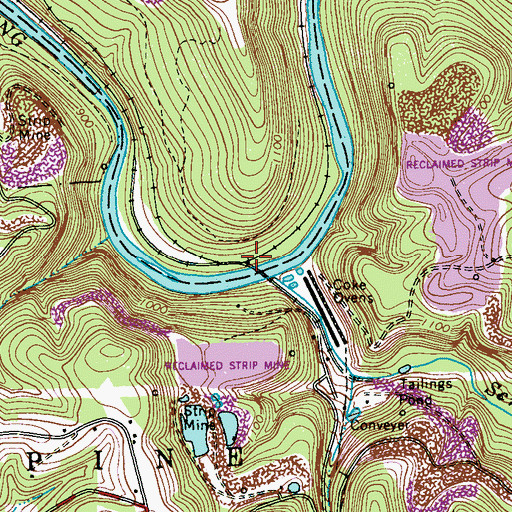 Topographic Map of Mahoning Station, PA