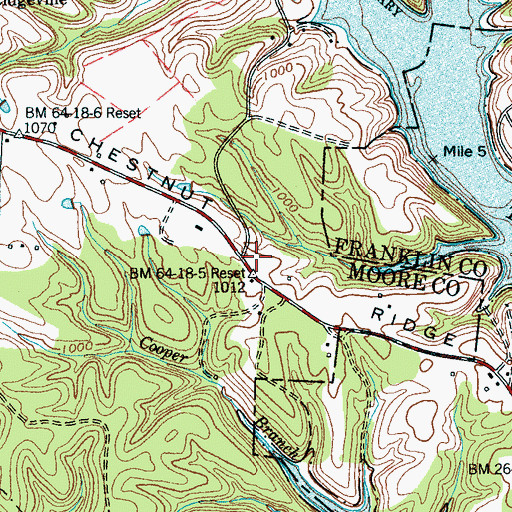 Topographic Map of Chestnut Ridge, TN