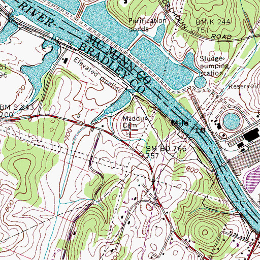 Topographic Map of Maddux Cemetery, TN