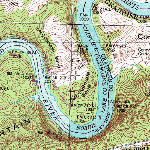 Topographic Map of McCullough Bend, TN