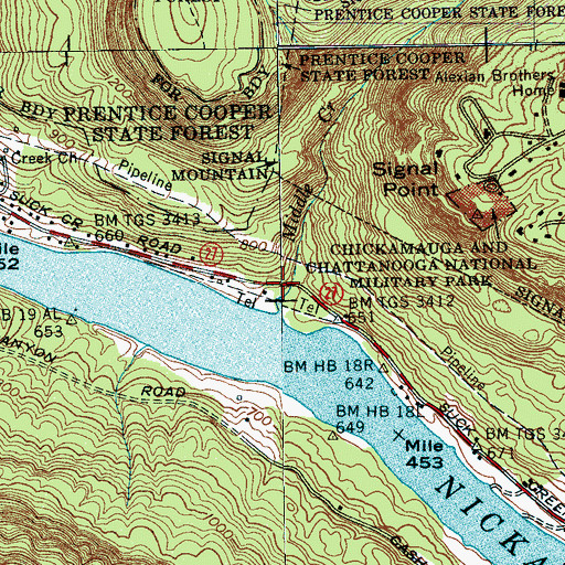 Topographic Map of Middle Creek, TN