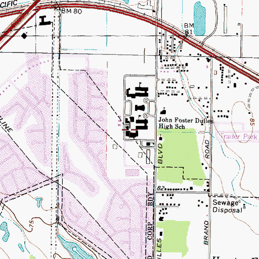Topographic Map of Dulles High School, TX