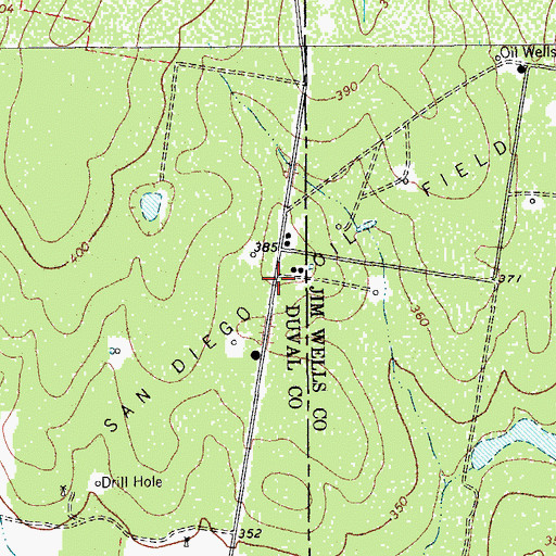 Topographic Map of San Diego Oil Field, TX