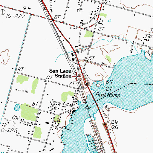 Topographic Map of San Leon Station, TX