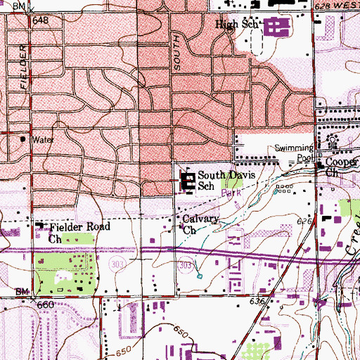 Topographic Map of South Davis School, TX