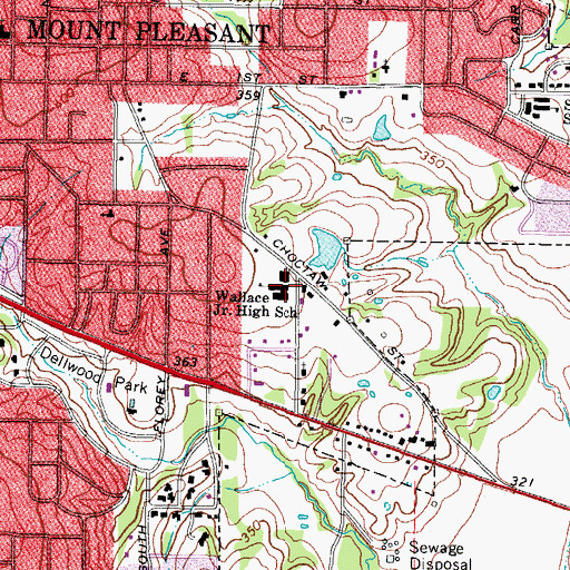 Topographic Map of Wallace Junior High School, TX