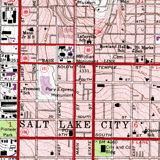 Topographic Map of Dinwoody Park, UT