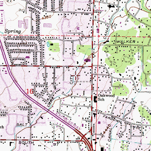 Topographic Map of International Gardens, UT