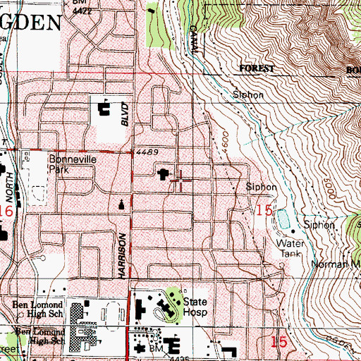 Topographic Map of Suncrest Park, UT