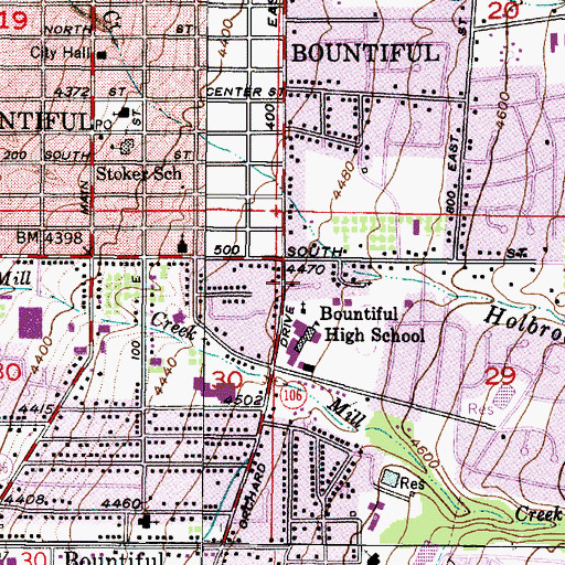 Topographic Map of Maple Glen, UT