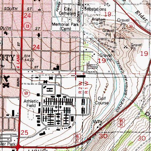 Topographic Map of Mountain View Elementary School, UT