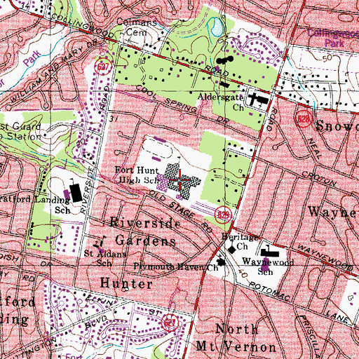 Topographic Map of Fort Hunt High School (historical), VA