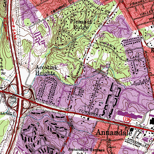 Topographic Map of Hidden Oaks Nature Center, VA