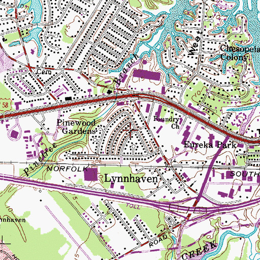 Topographic Map of Pinewood Gardens, VA