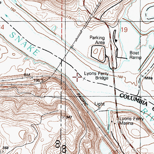 Topographic Map of Lyons Ferry, WA