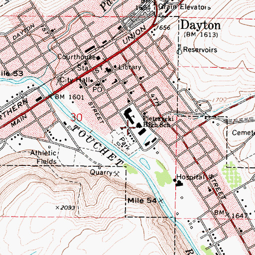 Topographic Map of Dayton High School, WA