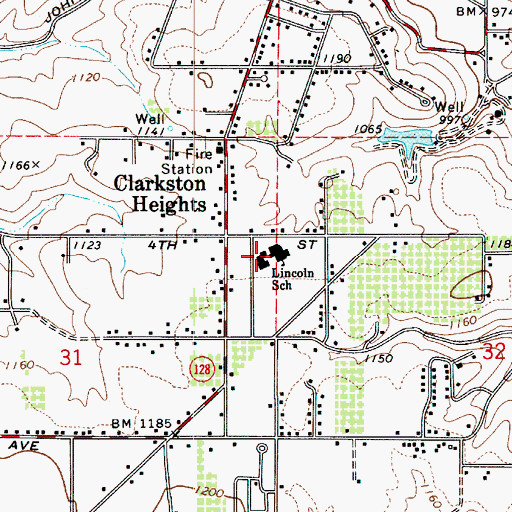 Topographic Map of Lincoln Middle School, WA