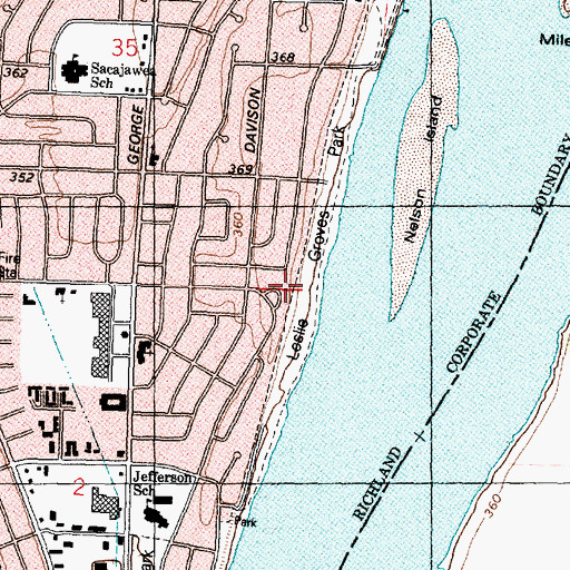 Topographic Map of Leslie Groves Park, WA