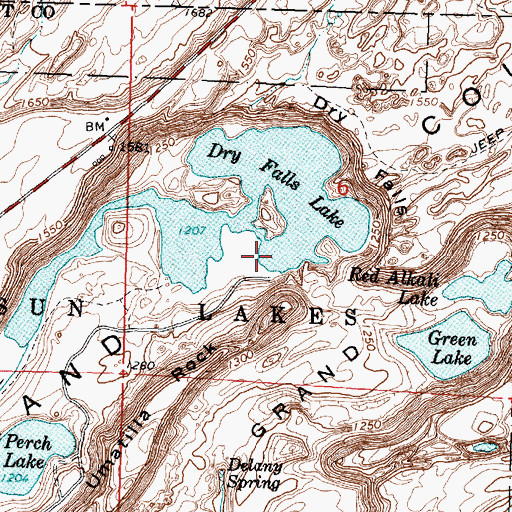 Topographic Map of Dry Falls Lake, WA