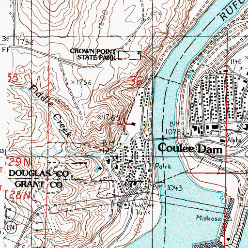 Topographic Map of Columbia Elementary School, WA