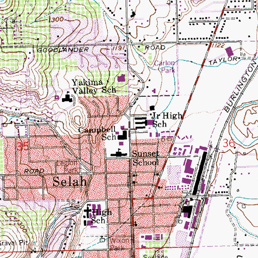 Topographic Map of Selah Middle School, WA