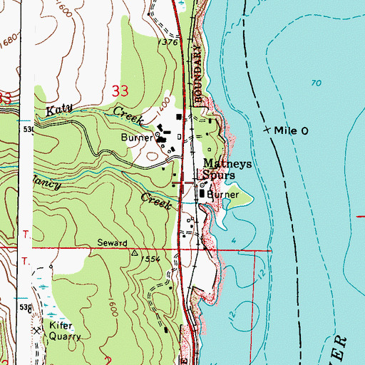 Topographic Map of Matneys Spurs, WA