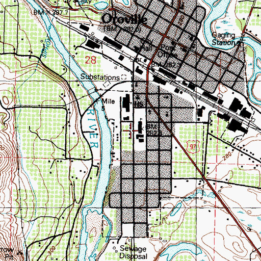 Topographic Map of Oroville Elementary School, WA