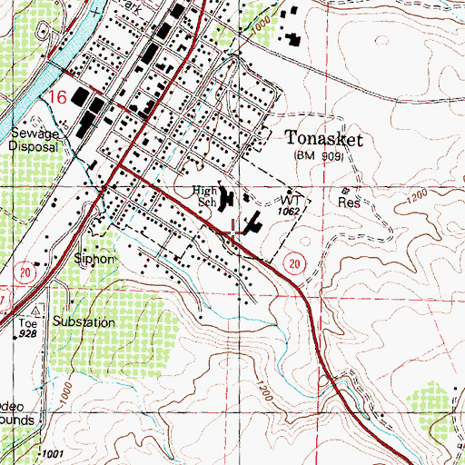 Topographic Map of Tonasket Middle School, WA