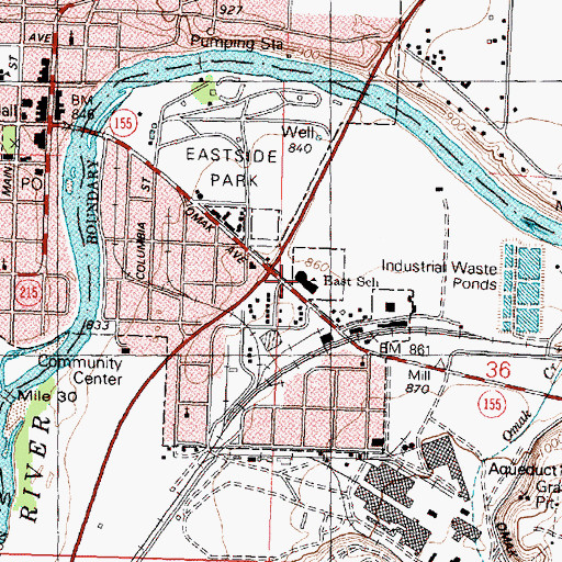 Topographic Map of East Omak Elementary School, WA