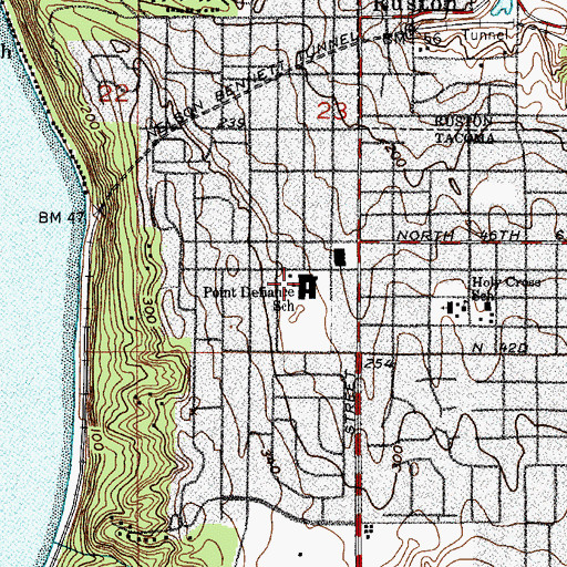 Topographic Map of Point Defiance Elementary School, WA