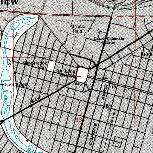 Topographic Map of R A Long Square, WA
