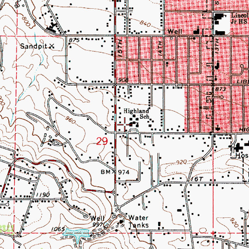 Topographic Map of Highland Elementary School, WA