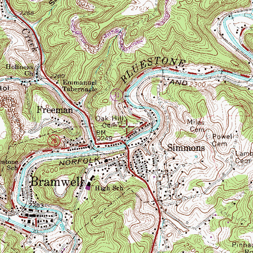 Topographic Map of Oak Hill Cemetery, WV
