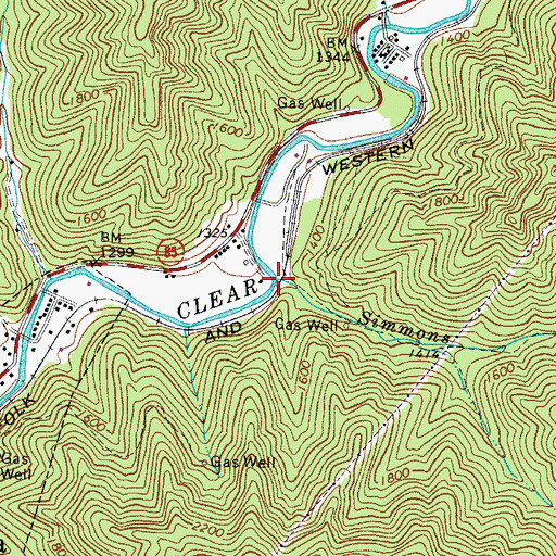 Topographic Map of Simmons Fork, WV
