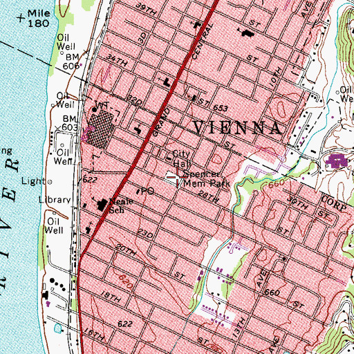 Topographic Map of Spencer Memorial Park, WV