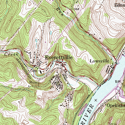 Topographic Map of Everettville, WV