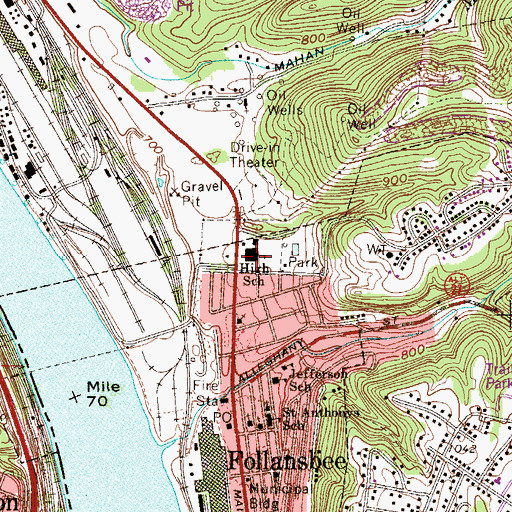 Topographic Map of Follansbee Middle School, WV