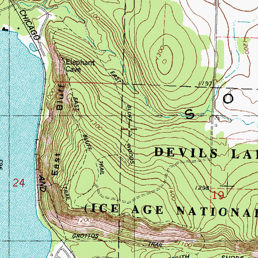 Topographic Map of East Bluff Woods Trail, WI