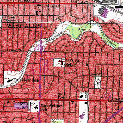 Topographic Map of Milwaukee Spanish Immersion School, WI