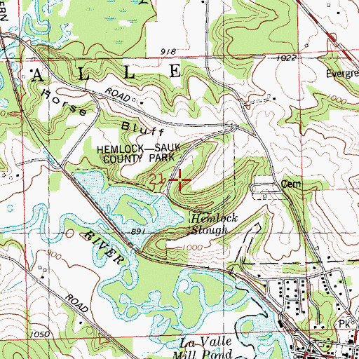 Topographic Map of Hemlock-Sauk County Park, WI