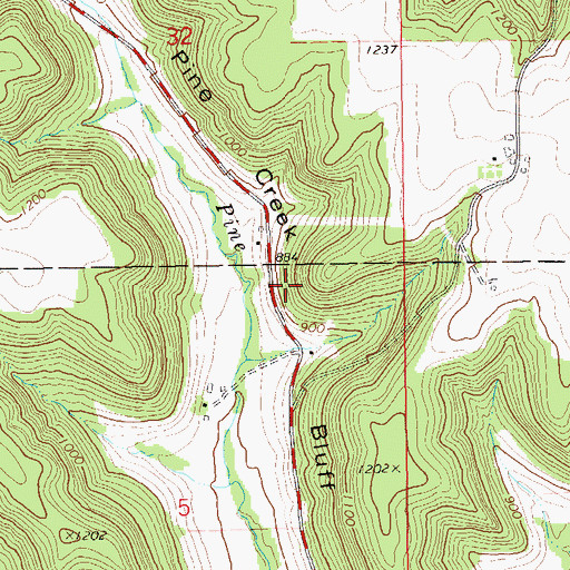 Topographic Map of Pine Creek Bluff, WI